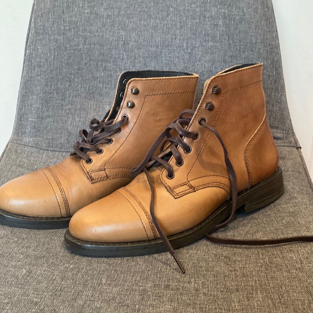 Thursday Lace Up Boot - Captain, Natural